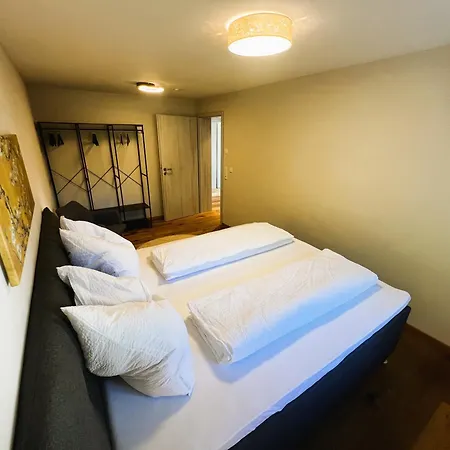 Donauzeit Apartment *